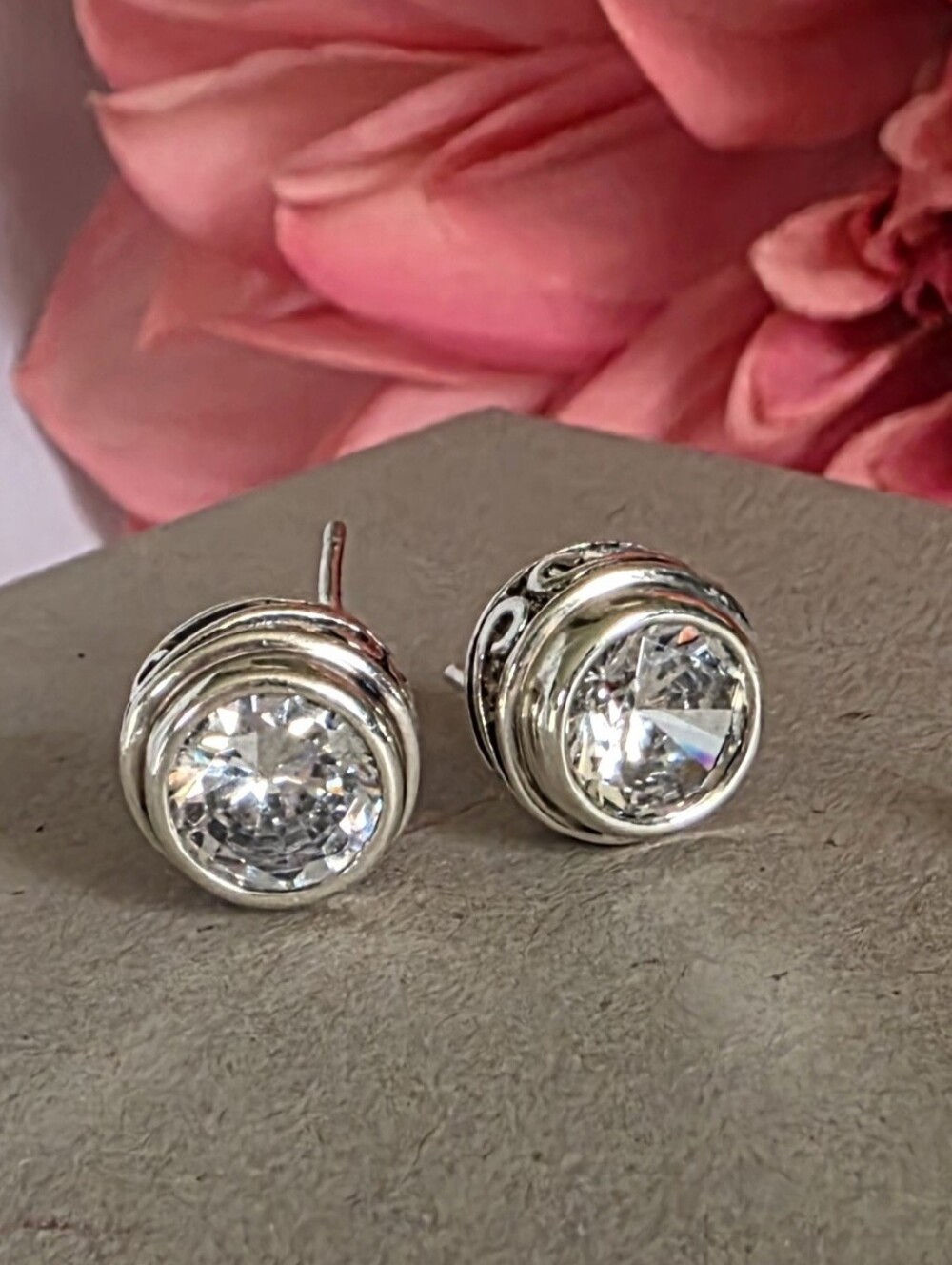 Silpada P1232 Sterling Silver scroll Bezel CZ Earrings